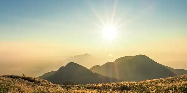 台南香格里拉一泊三食賞花2日 | 漁光島月牙灣